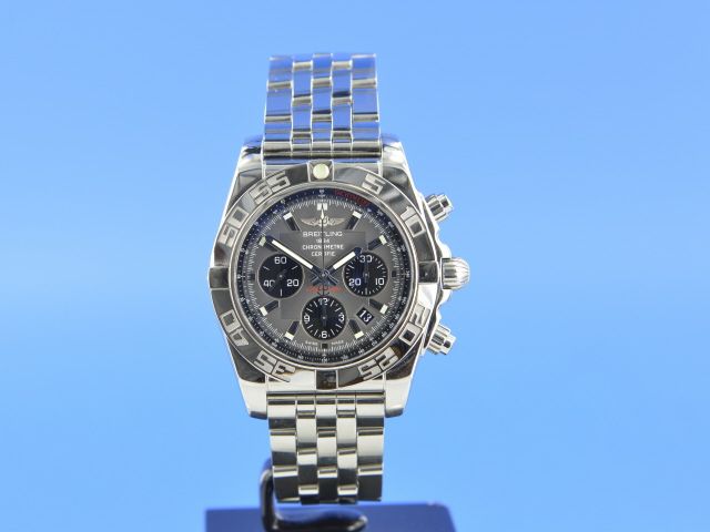Breitling Chronomat 44