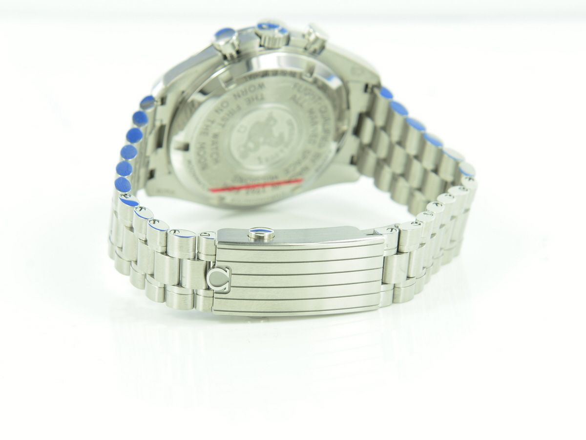 Omega Speedmaster Moonwatch Master Chronometer