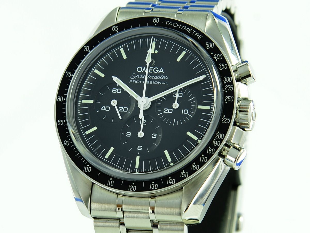 Omega Speedmaster Moonwatch Master Chronometer