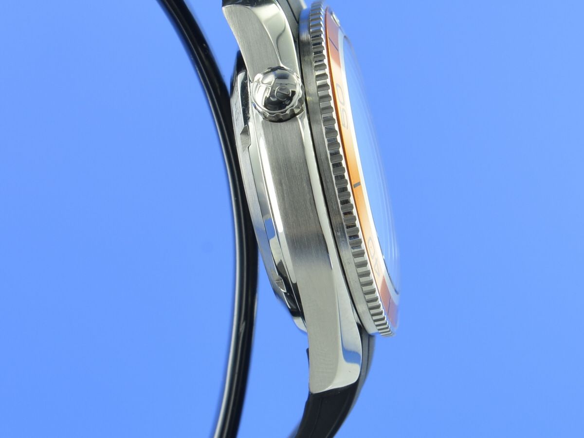 Omega Seamaster Planet Ocean  600M