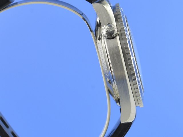 Omega Seamaster Planet Ocean 600m 007 Casino Royale