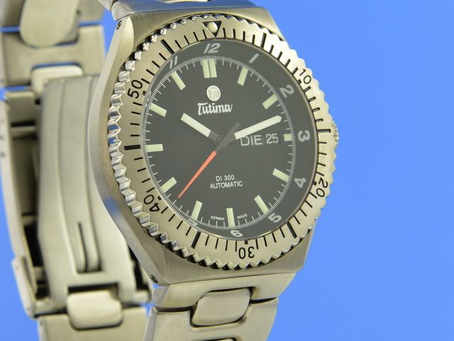 Tutima Pacific 300DI