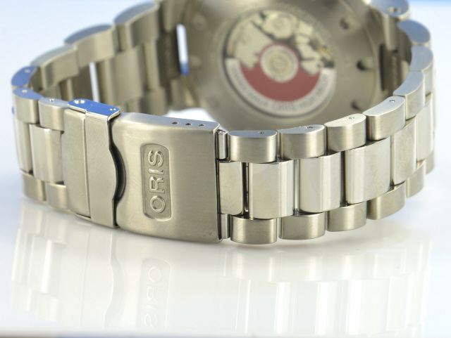 Oris Diver Titan Chronograph