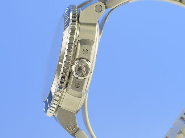 Oris Aquis Big Day Date 7733-752