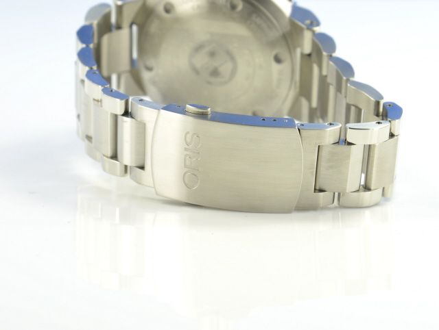 Oris Aquis Small Second Date