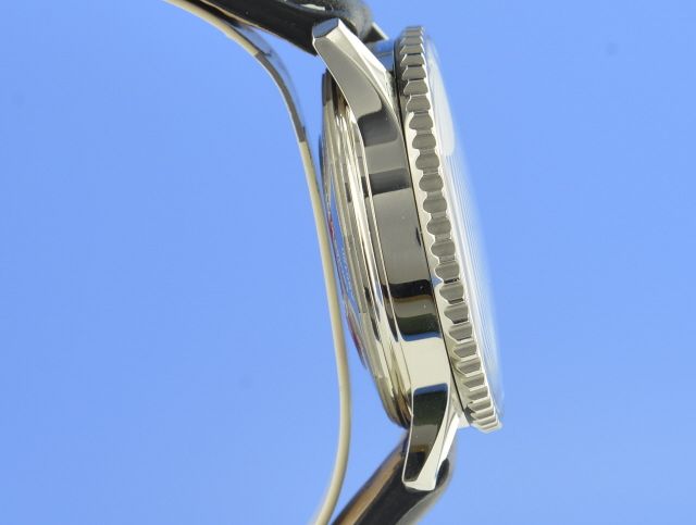 Breitling Navitimer 01 BOEING 777 LIMITED EDITION