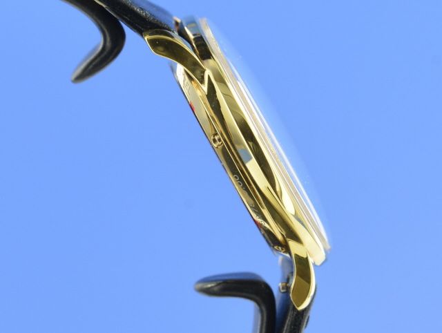 Junghans Meister MEGA 058/7800.00 Multifrequenz-Funk-Uhr