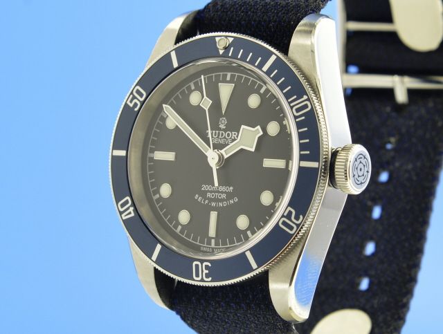 Tudor Heritage Black Bay