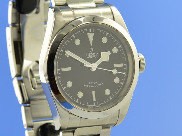 Tudor Black Bay