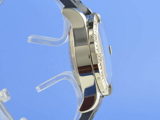 Breitling Avenger II Chronograph