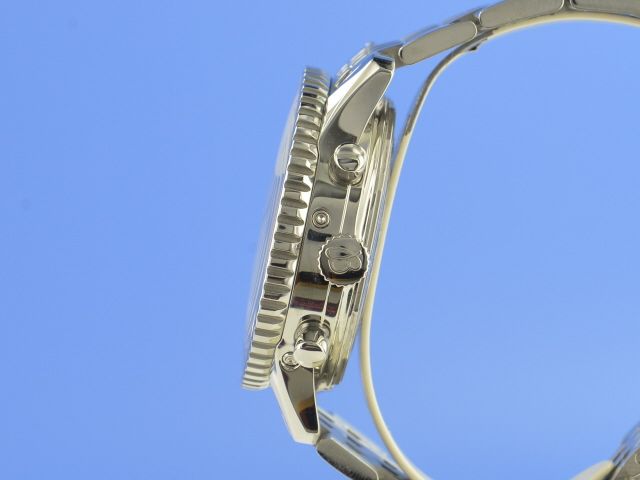 Breitling Navitimer Olympus Kalender mit Mondphase