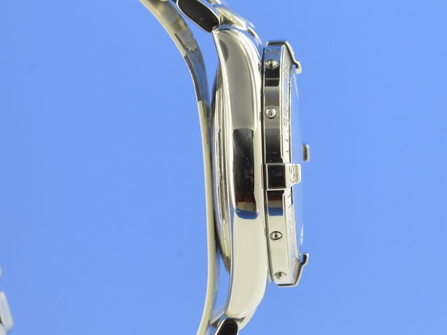 Breitling Transcoean Yachting Shark