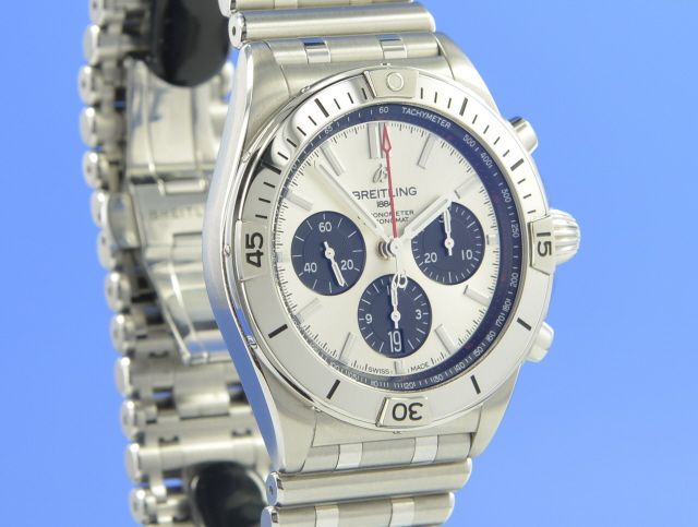Breitling Chronomat B01