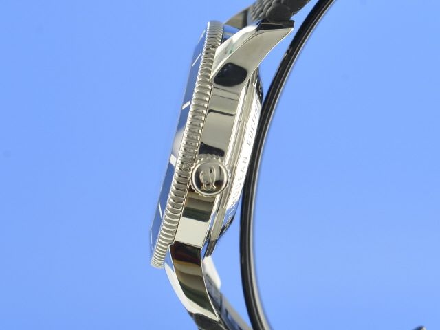 Breitling Superocean Heritage B20