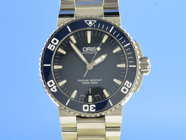 Oris Aquis Date
