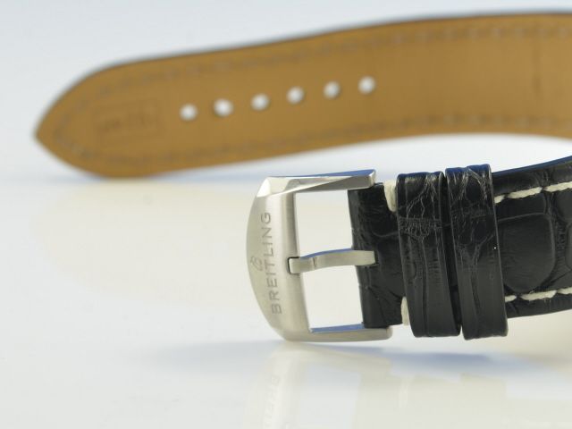 Breitling Aviator 8 B01 Chronograph 43 Limitierte Auflage