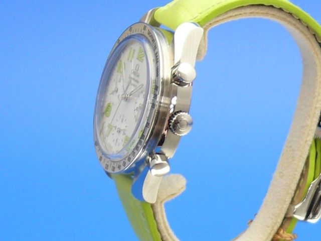 Omega Speedmaster Ladys Automatik Chronograph aus 04/2010