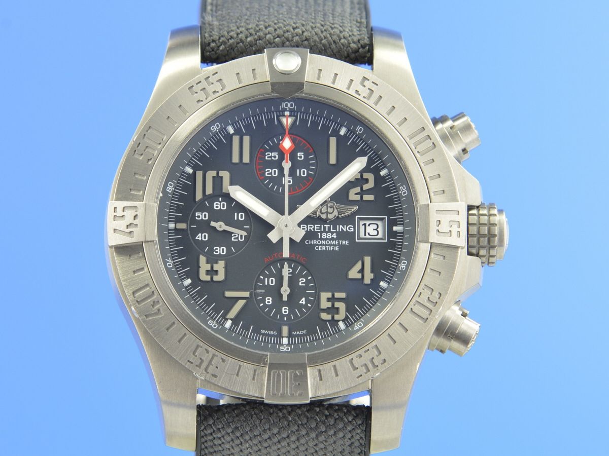 Breitling Avenger Bandit