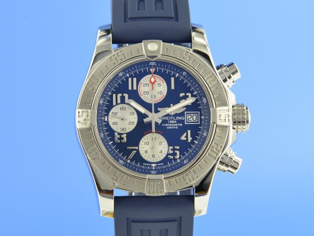 Breitling Avenger II Chronograph