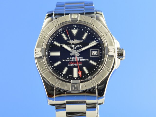 Breitling Avenger II GMT
