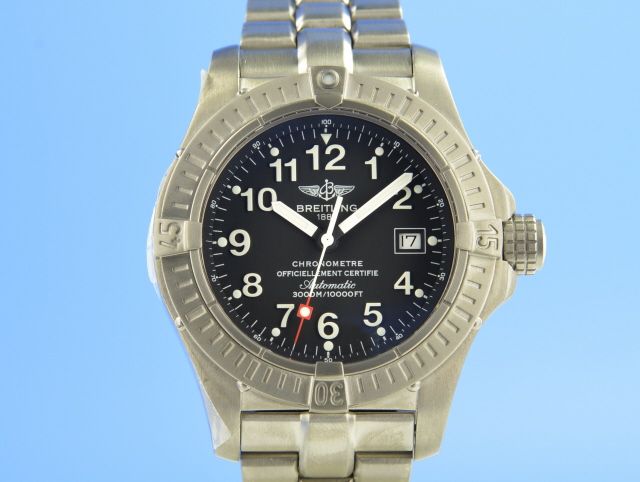 Breitling Avenger Titan