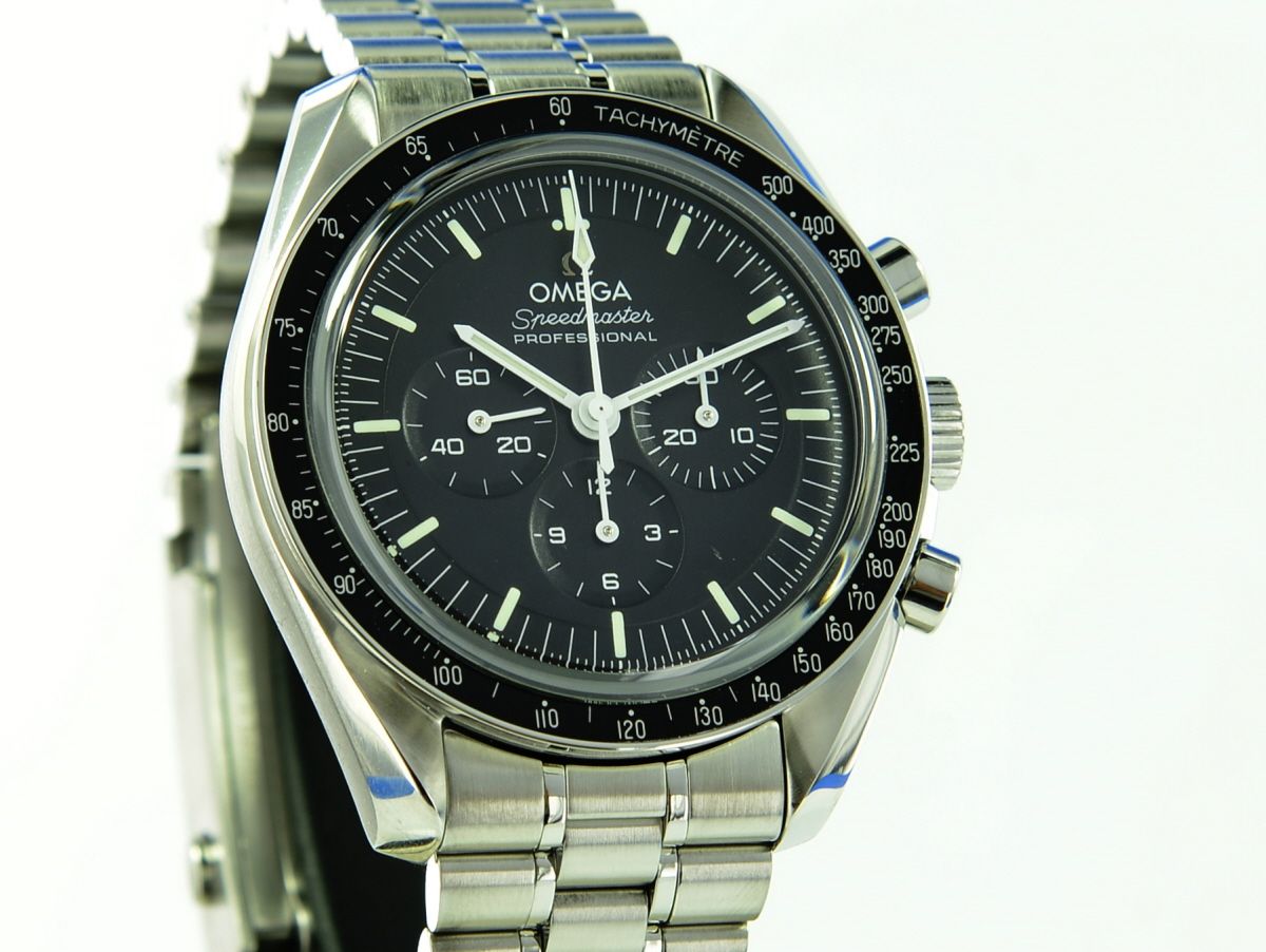 Omega Speedmaster Moonwatch Co-Axial Master Chrononometer