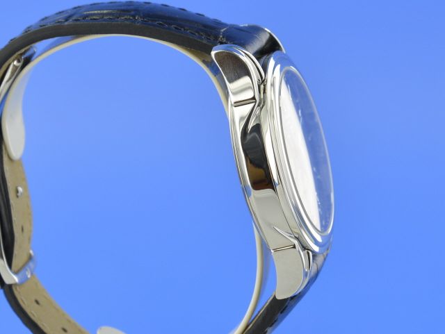 Omega De Ville - Co-Axial Power Reserve