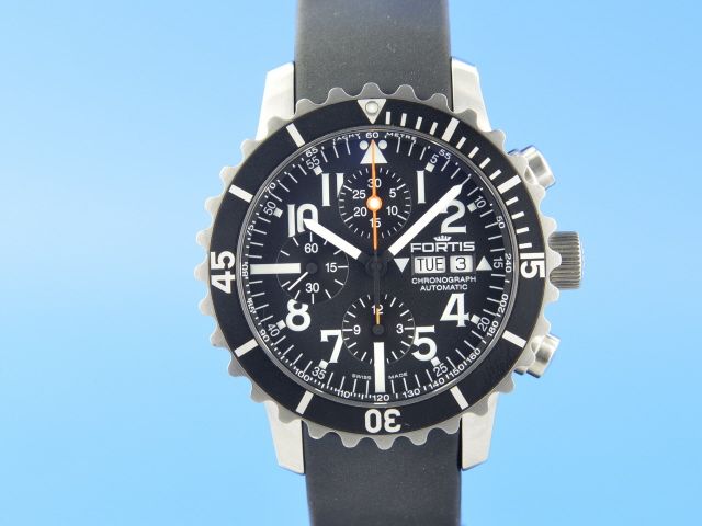 Fortis B-42 Marienemaster Chronograph