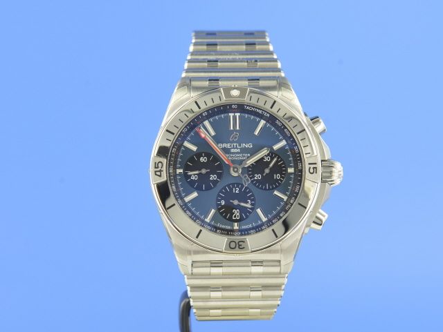 Breitling Chronomat B01 42