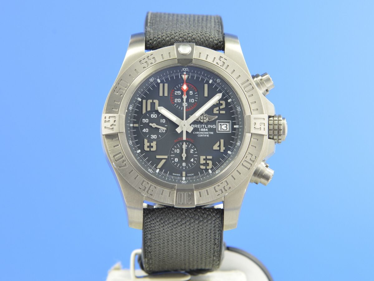 Breitling Avenger Bandit