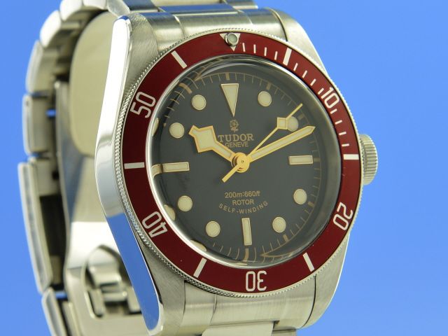 Tudor Heritage Black Bay