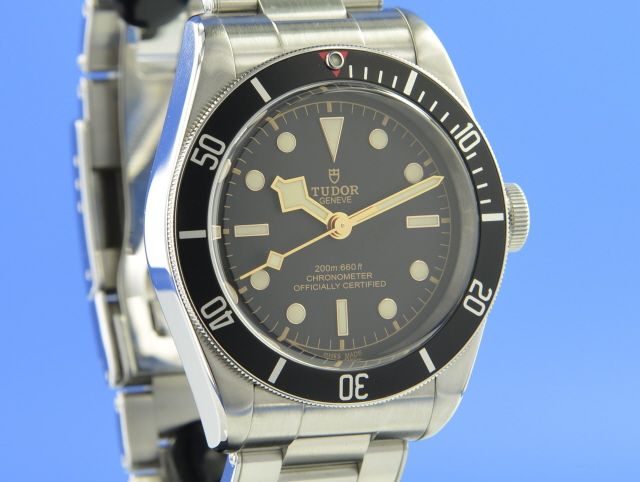 Tudor Heritage Black Bay