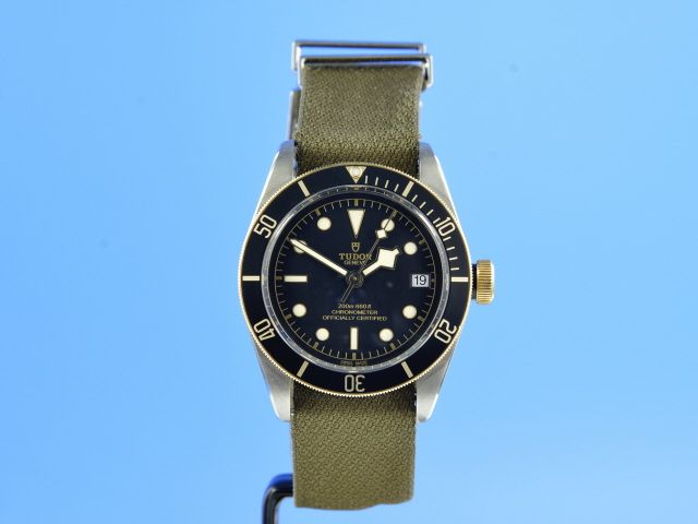 Tudor Black Bay Stahl / Gold