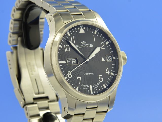 Fortis F-43 Big Day Date Automatic