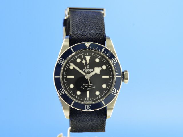 Tudor Heritage Black Bay