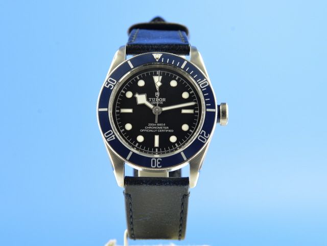 Tudor Heritage Black Bay