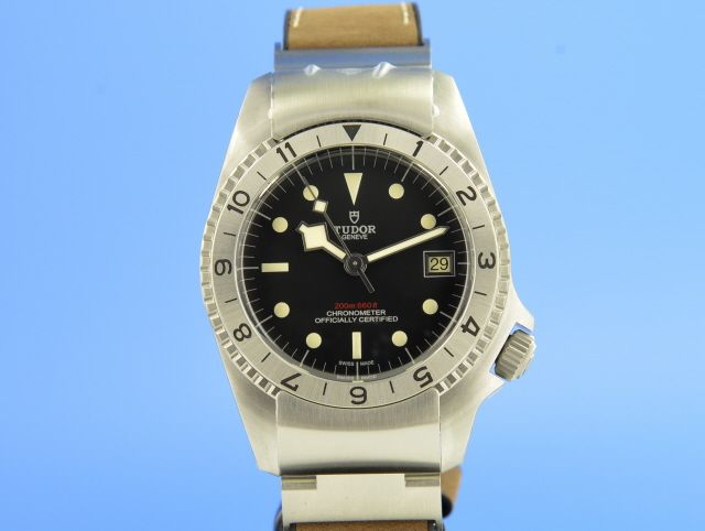 Tudor Black Bay P01