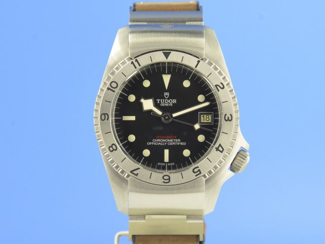 Tudor Black Bay P01