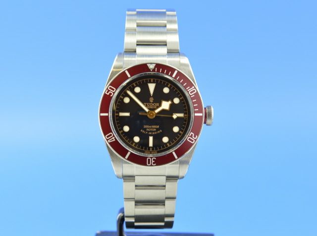 Tudor Heritage Black Bay