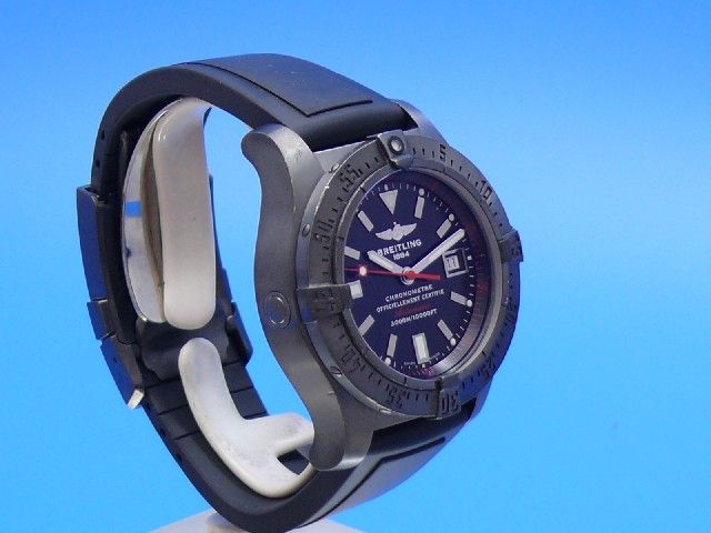 Breitling Avenger Seawolf Blacksteel Limited Edition