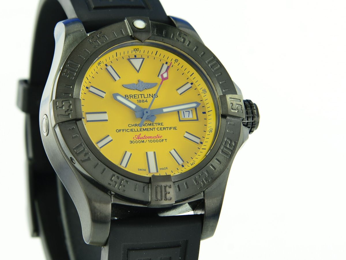 Breitling Avenger II Seawolf Blacksteel