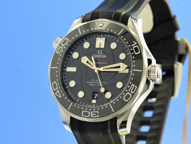 Omega Seamaster Diver 300M James Bond Limited Edition Master Chronometer
