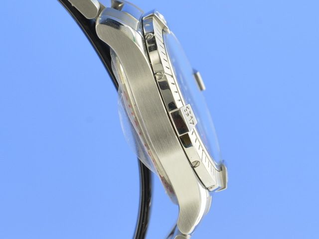 Breitling Avenger 43 mm Blue Dial 2022