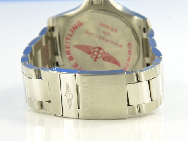 Breitling Avenger Automatic 43