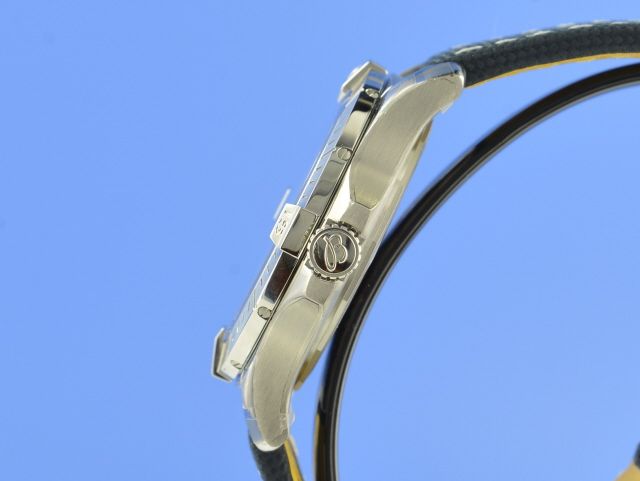 Breitling Avenger Automatic GMT 45