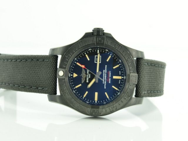 Breitling Avenger Blackbird 44 Titan Ref. V17310