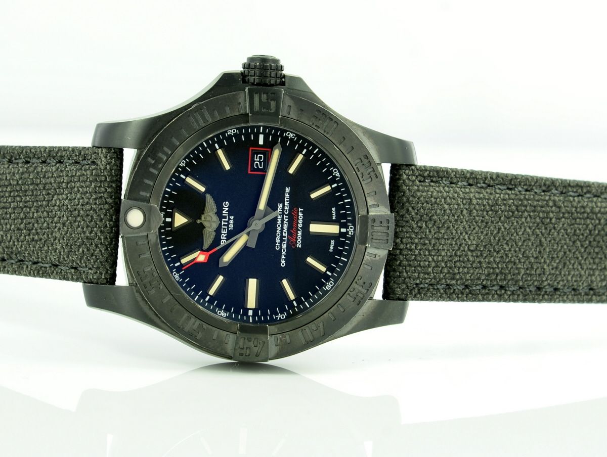 Breitling Avenger Blackbird 44