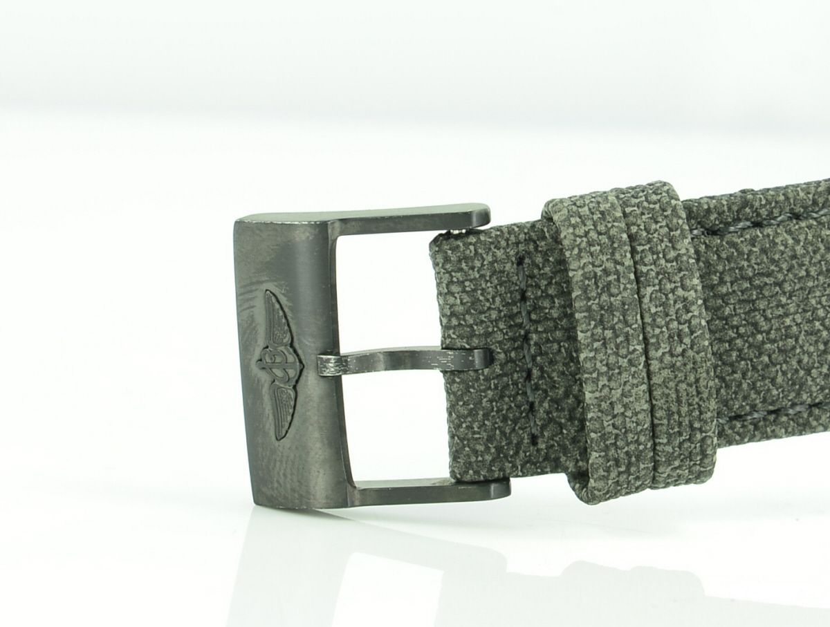 Breitling Avenger Blackbird 44