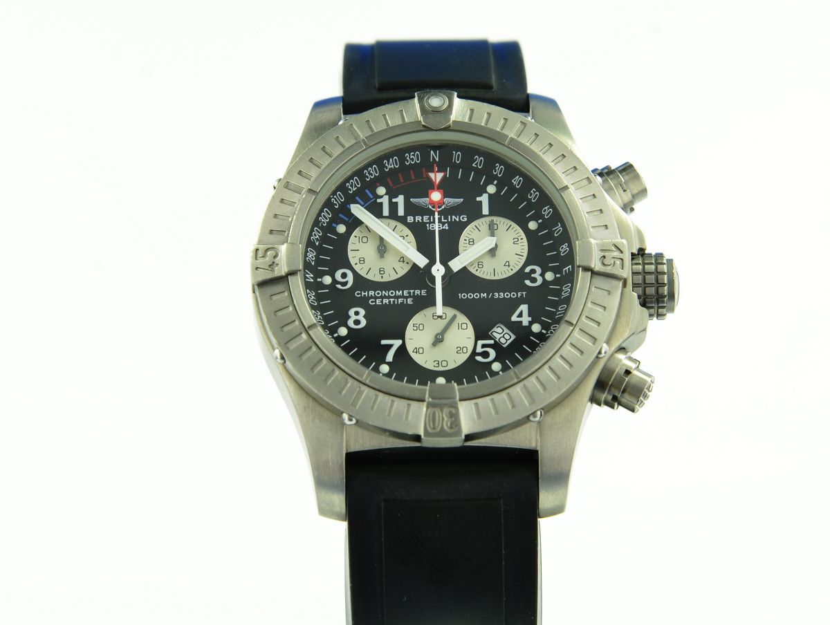 Breitling Avenger Chrono Avenger M1 Titan