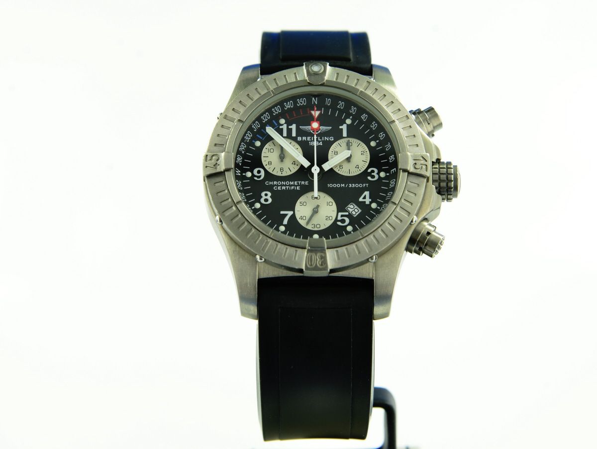 Breitling Avenger Chrono Avenger M1 Titan